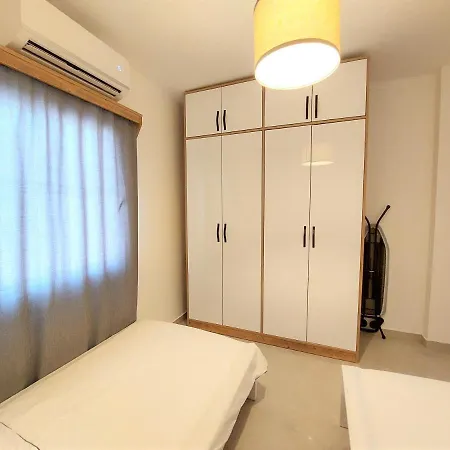 Ibak Lucia Apartamento *