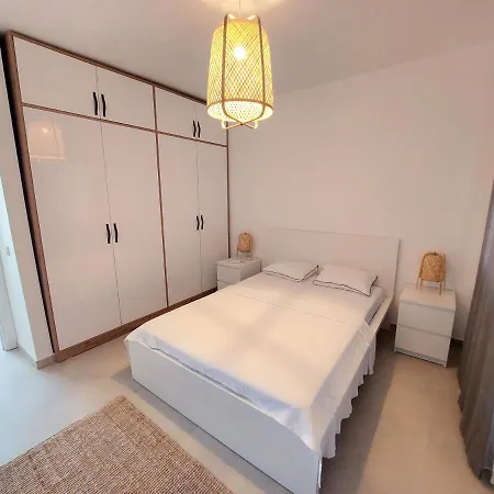 Apartment Ibak Lucia