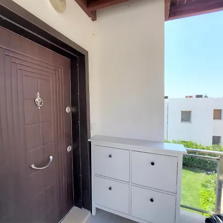 Ibak Lucia Διαμέρισμα *